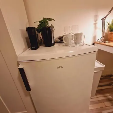 Private 202 - - By T&s.